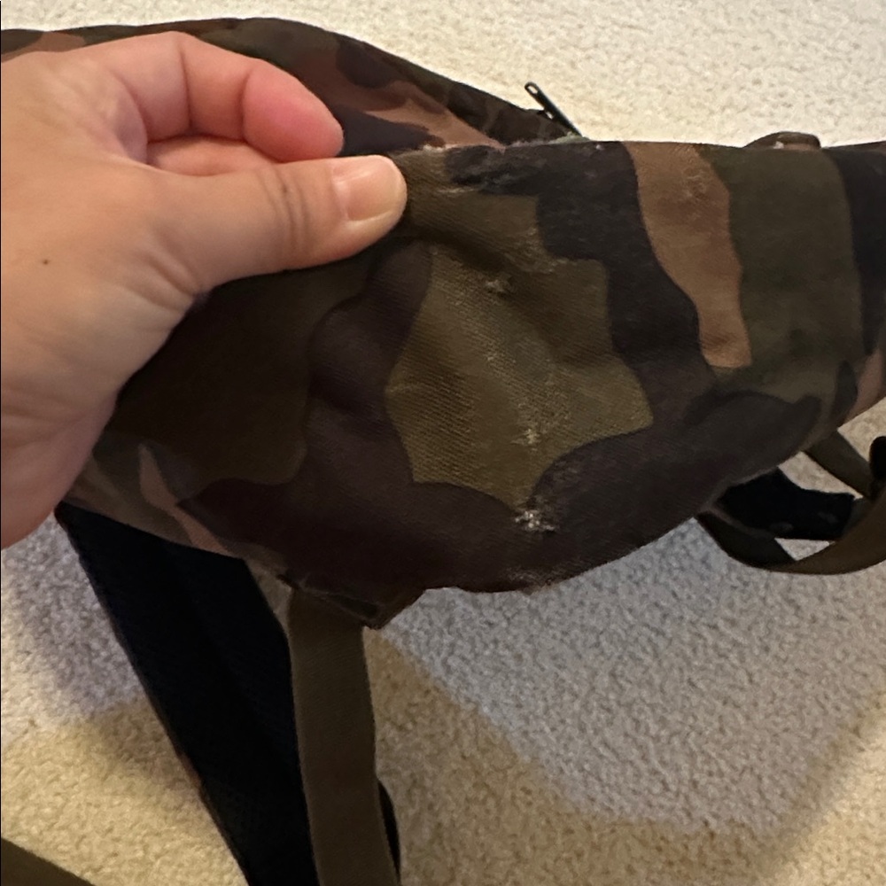 Herschel Supply Company Camouflage Backpack - Picture 8 of 9